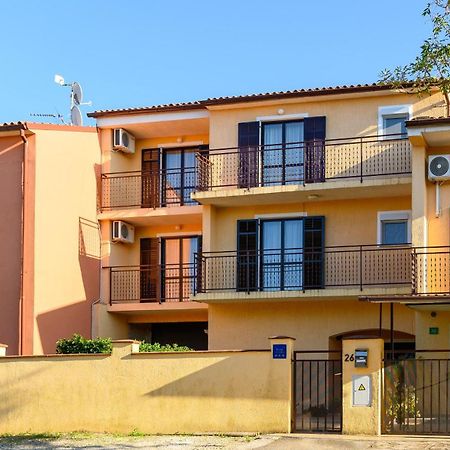 Apartments Silvana 74 Пула Экстерьер фото