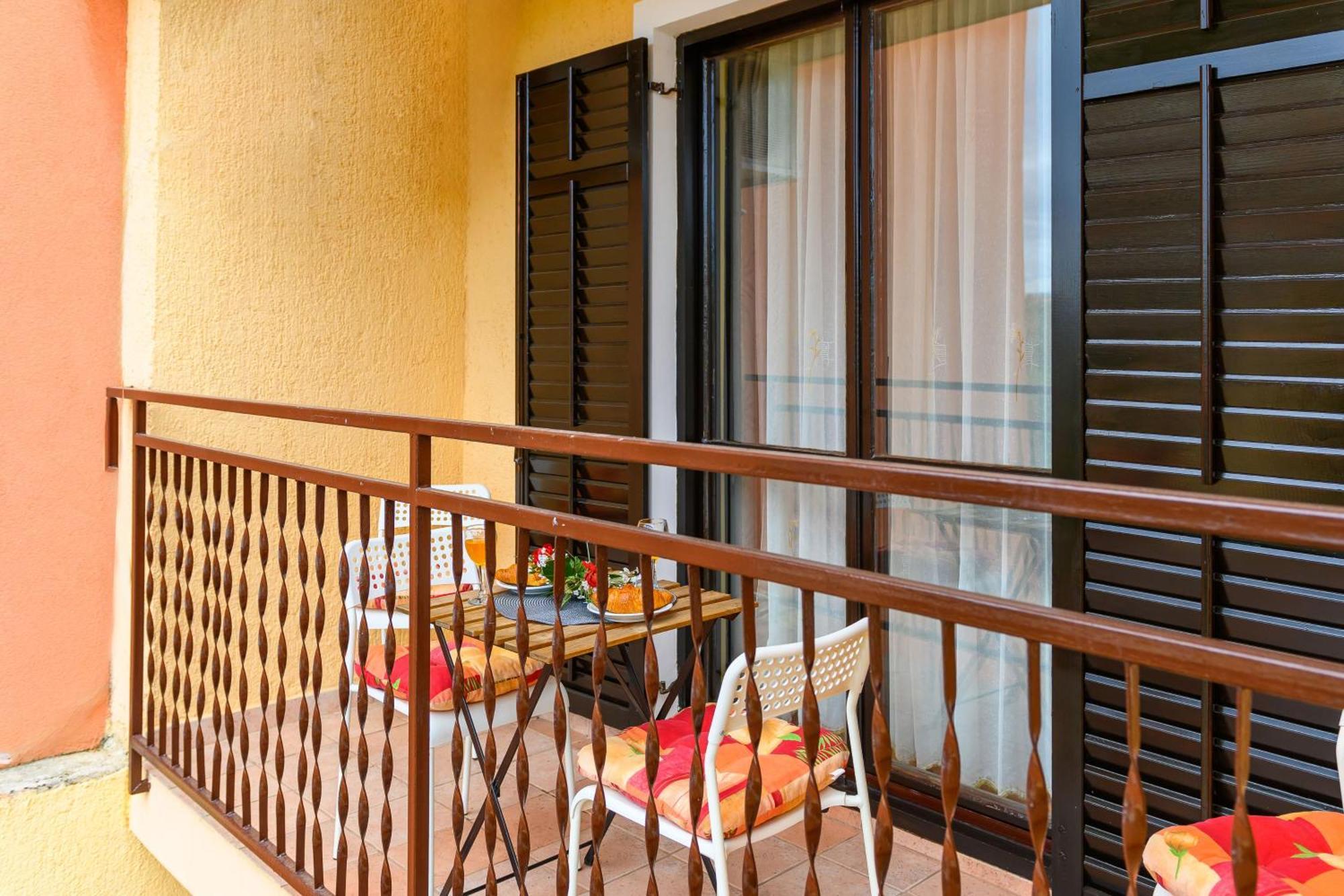 Apartments Silvana 74 Пула Экстерьер фото